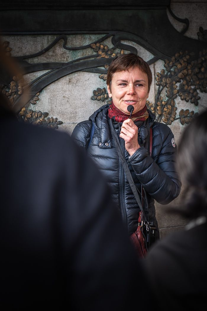 guide brussels by foot clara
